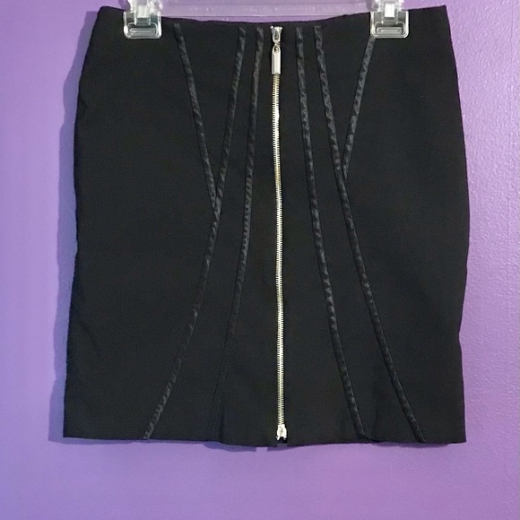 Cachè Mini Skirt - Picture 4 of 8